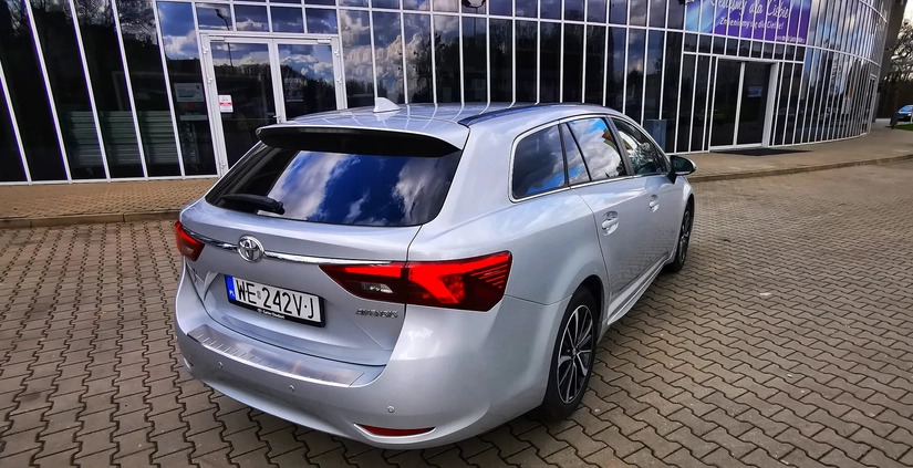 Toyota Avensis cena 65000 przebieg: 132000, rok produkcji 2018 z Mińsk Mazowiecki małe 121